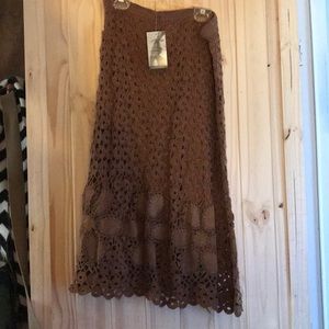 Brown knit skirt